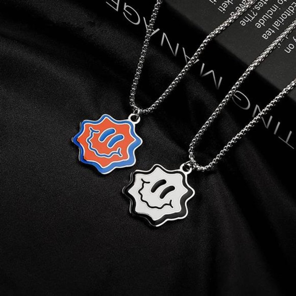 2Pcs Funny Smile Necklace Men Women Hip Hop Punk Pendant Couple Necklace